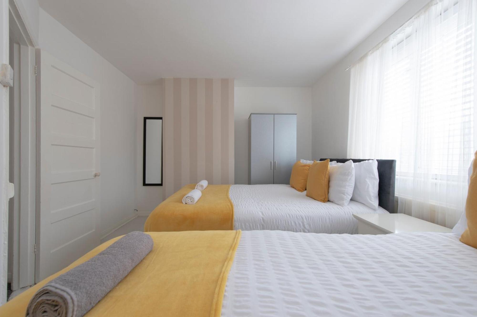 3 Bed House In Rochester 4 Beds Sleeps 7 Wainscot Extérieur photo