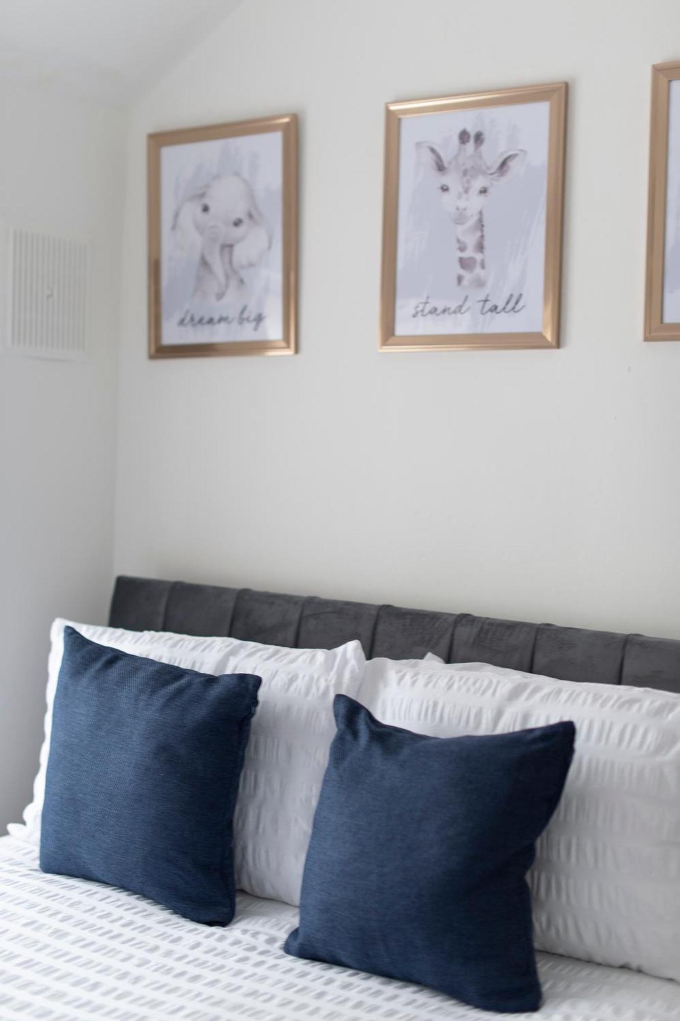 3 Bed House In Rochester 4 Beds Sleeps 7 Wainscot Extérieur photo